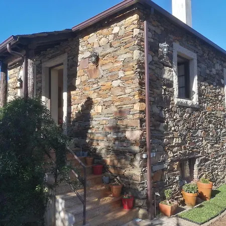 Vila Casa Do Adro-passadicos Do Paiva